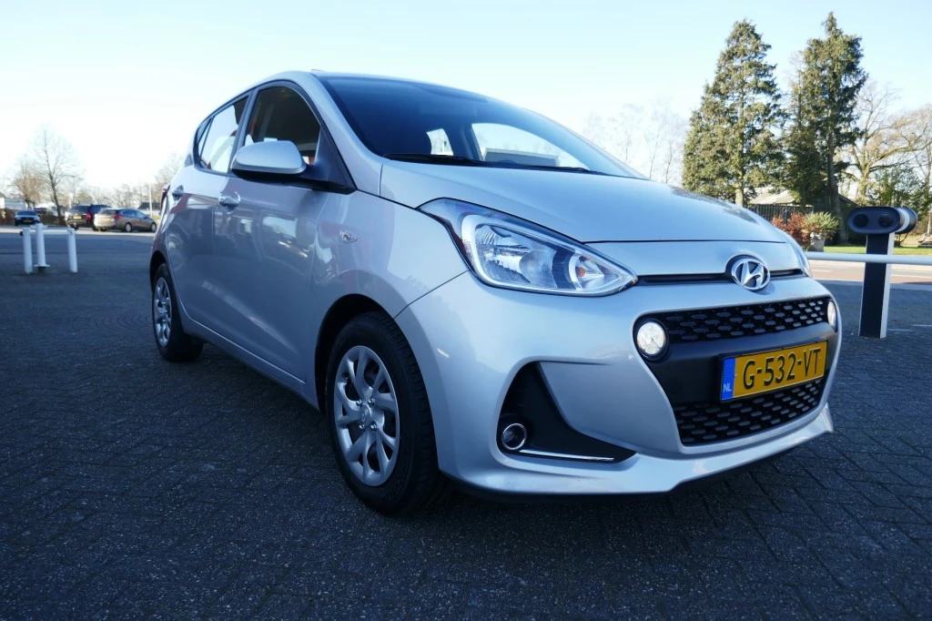 Hoofdafbeelding Hyundai i10