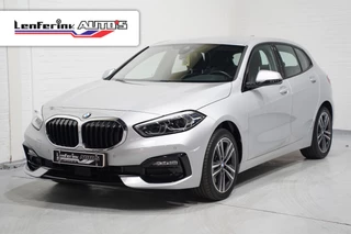 BMW 1-serie 118i Business Edition NAP Sportstoelen Leder/stof Led koplampen Apple Carplay PDC v+A