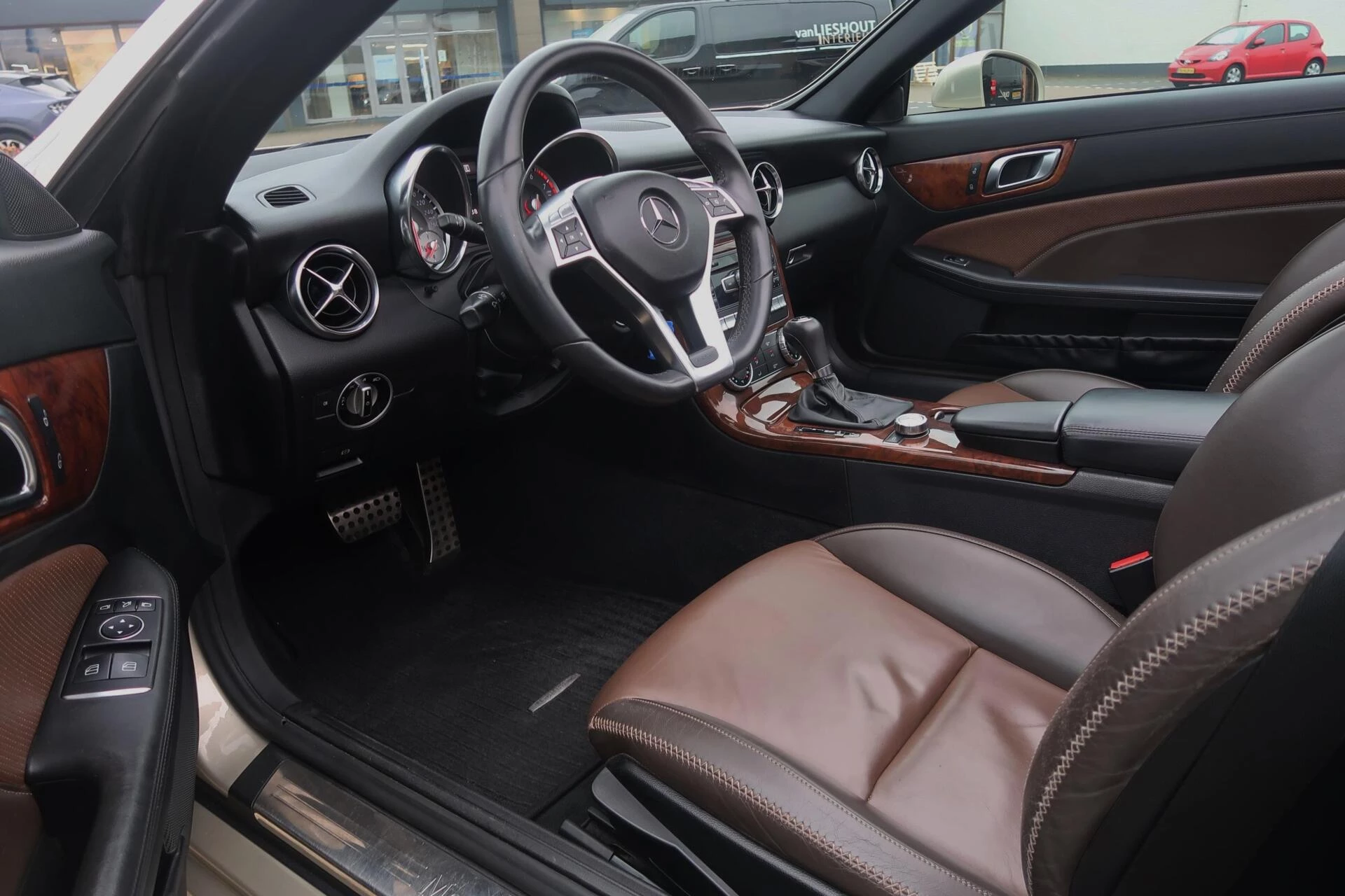 Hoofdafbeelding Mercedes-Benz SLK