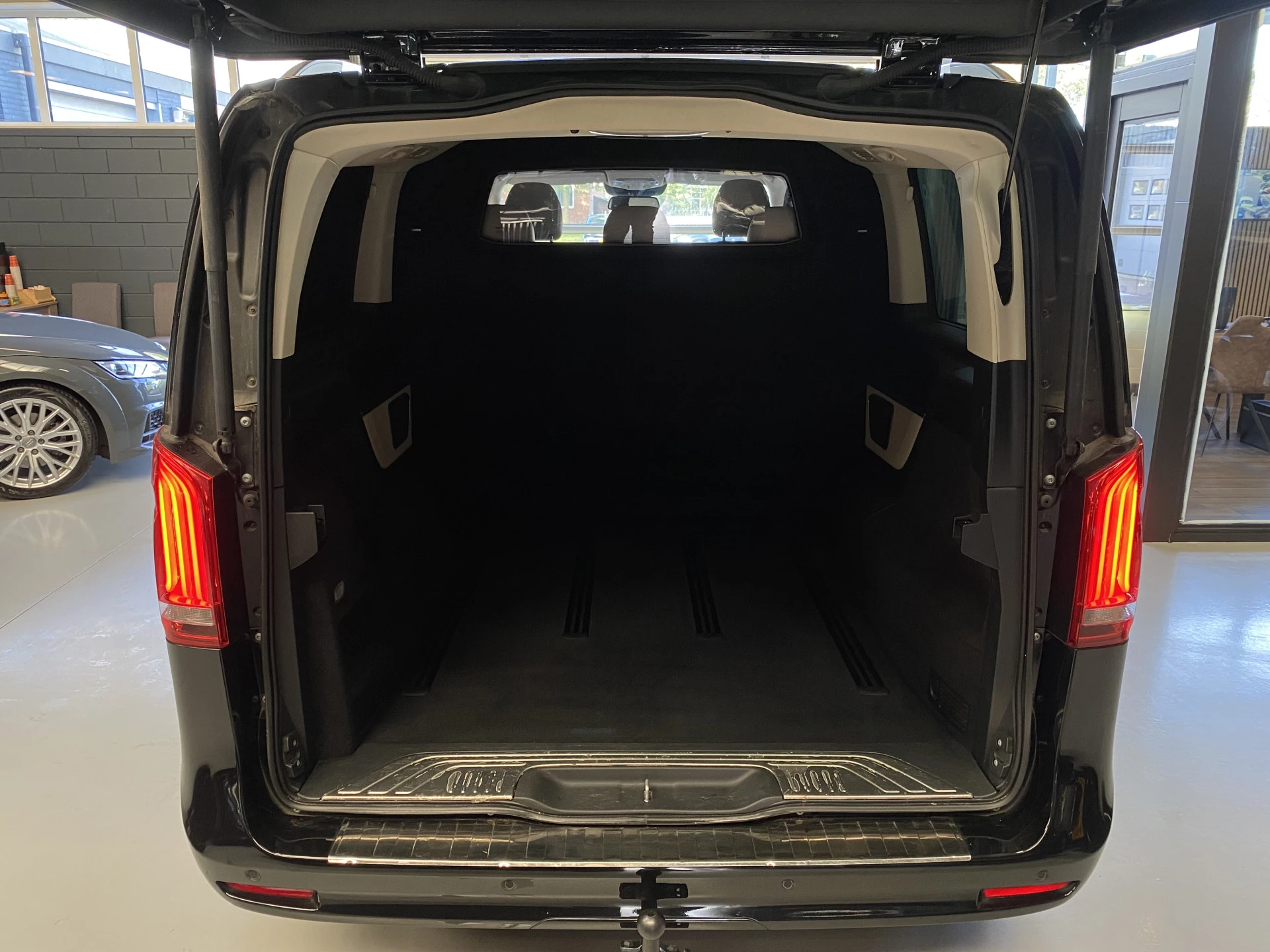 Hoofdafbeelding Mercedes-Benz V-Klasse