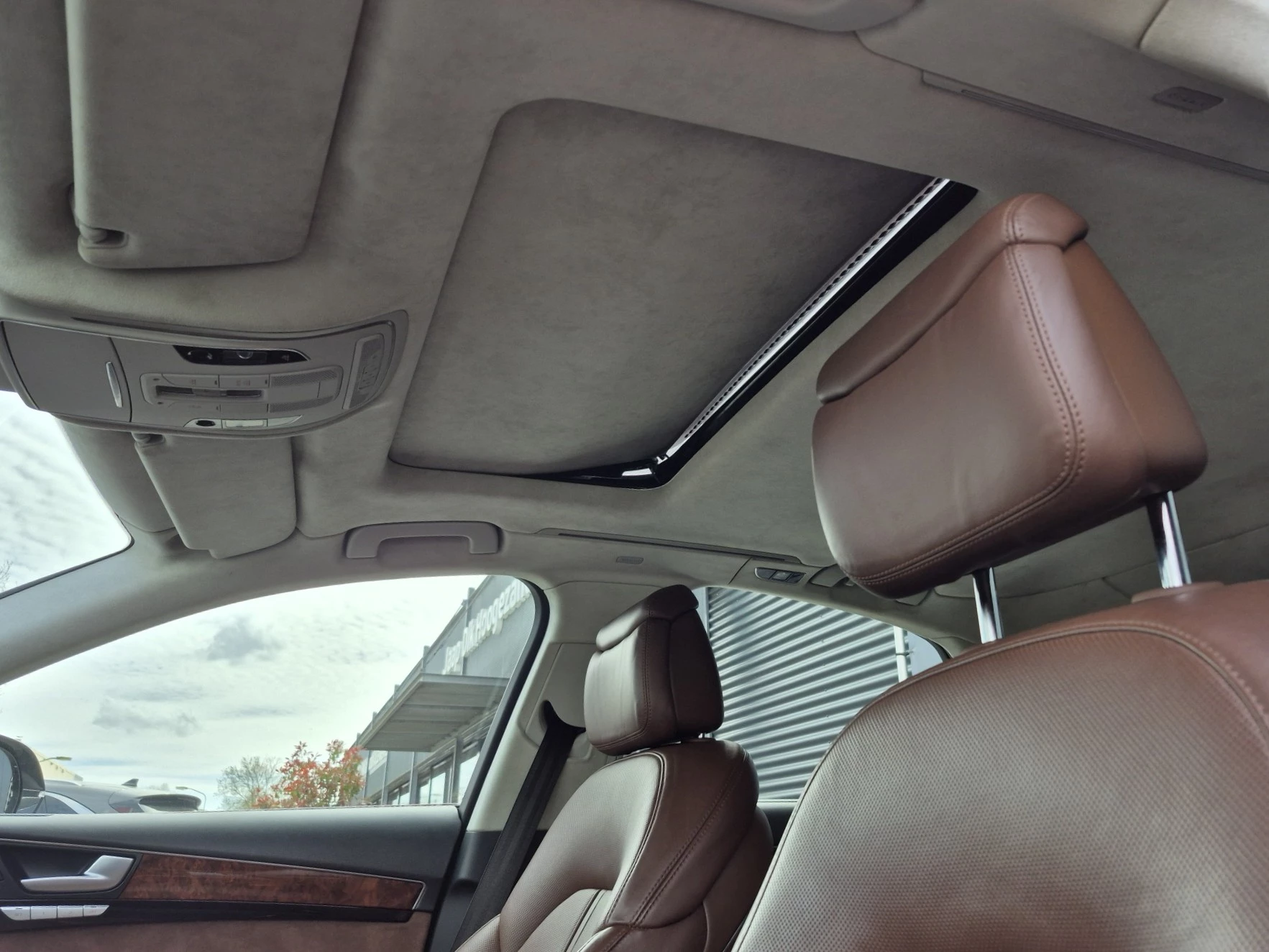 Hoofdafbeelding Audi A8