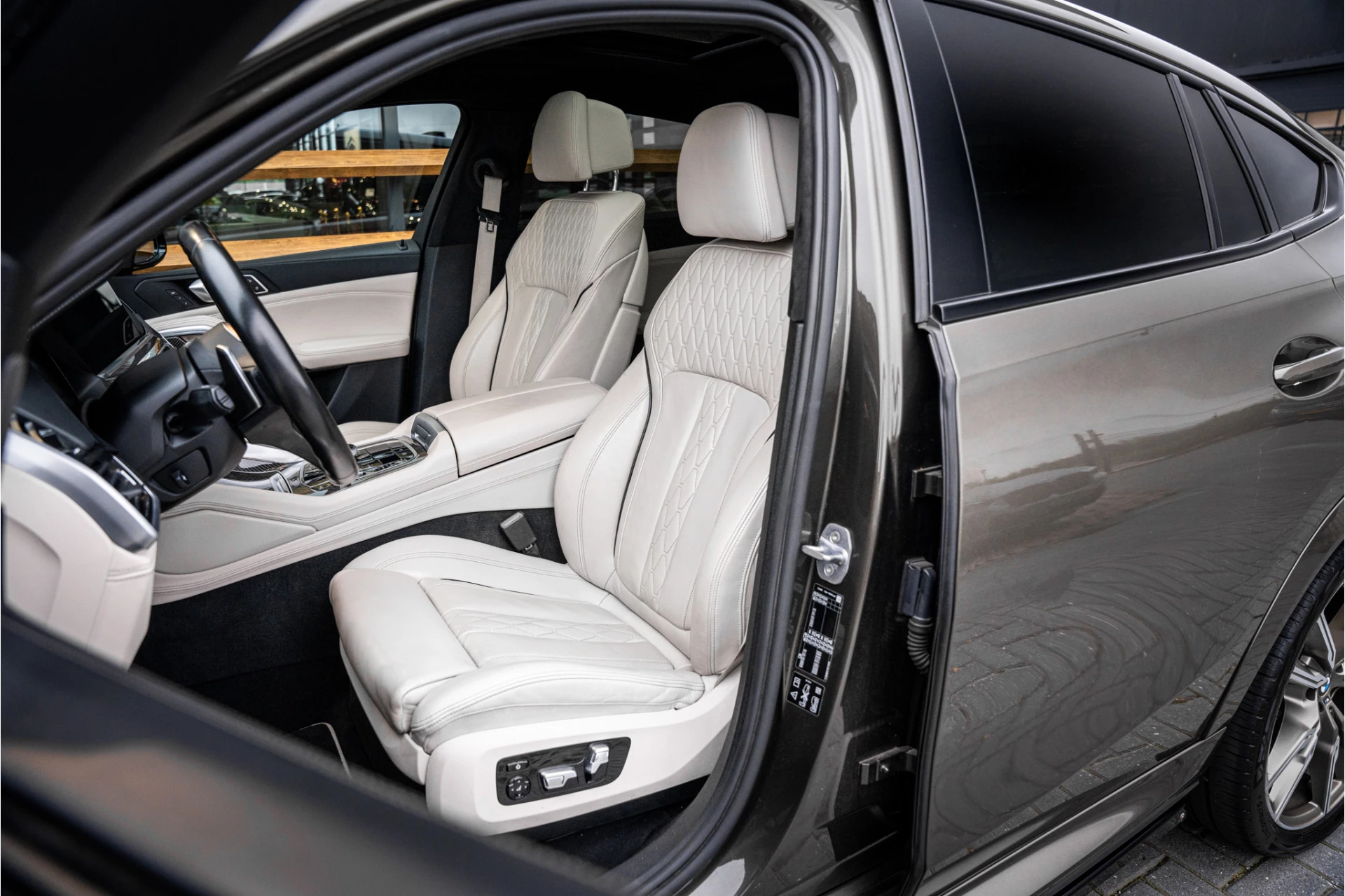 Hoofdafbeelding BMW X6