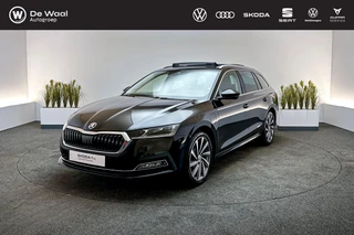 Skoda Octavia Combi 1.4 TSI 204pk DSG iV PHEV Style | Panoramadak, Trekhaak Zwenkbaar, Park Assist |