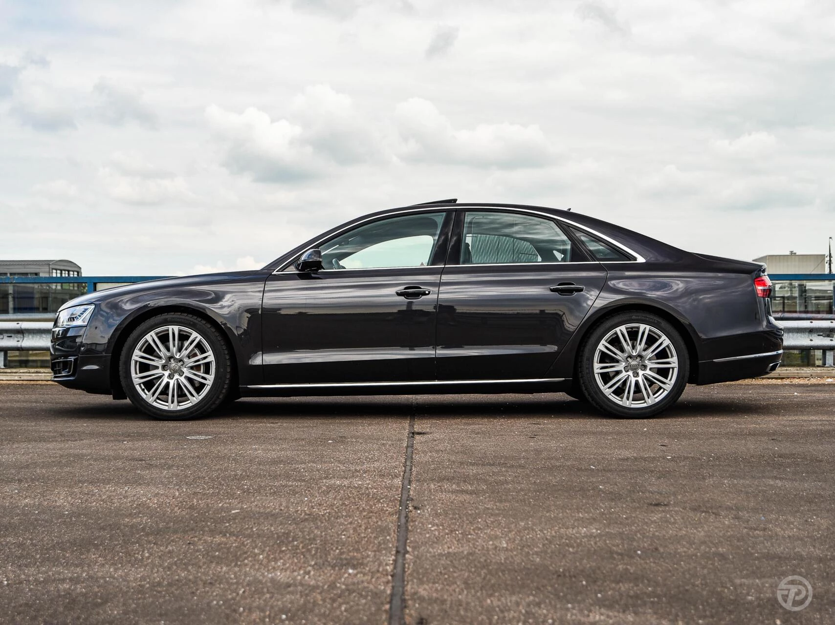 Hoofdafbeelding Audi A8