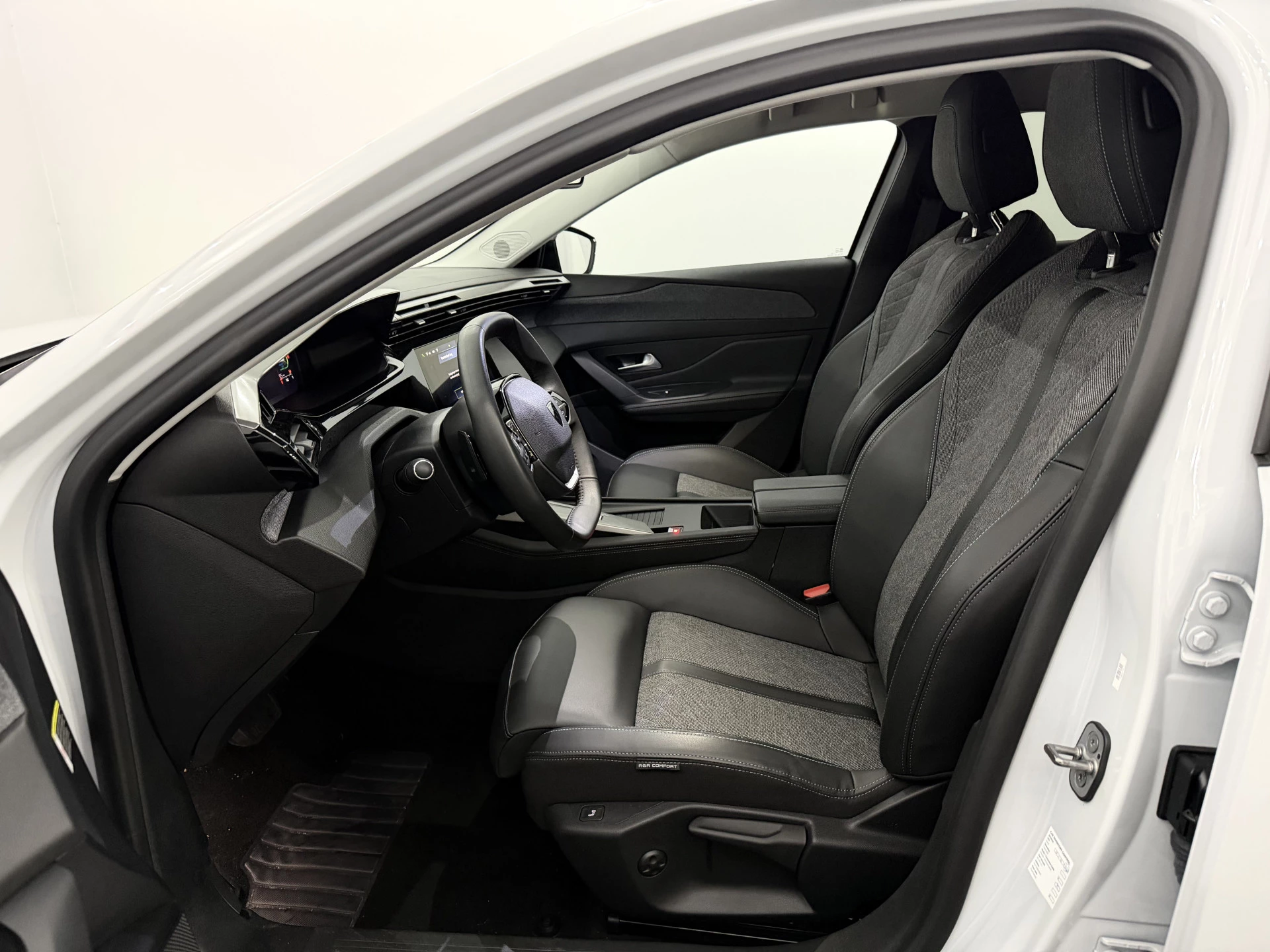 Hoofdafbeelding Peugeot 408