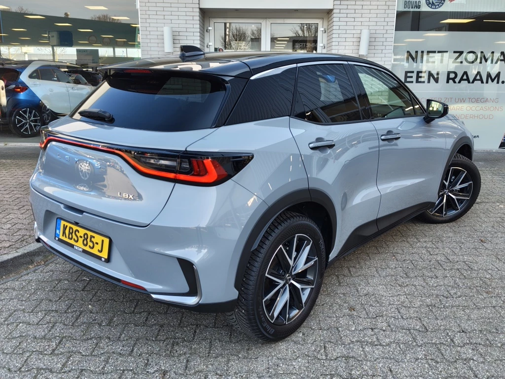 Hoofdafbeelding Lexus LBX