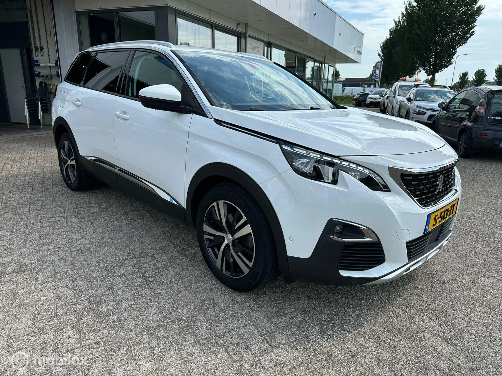 Hoofdafbeelding Peugeot 5008