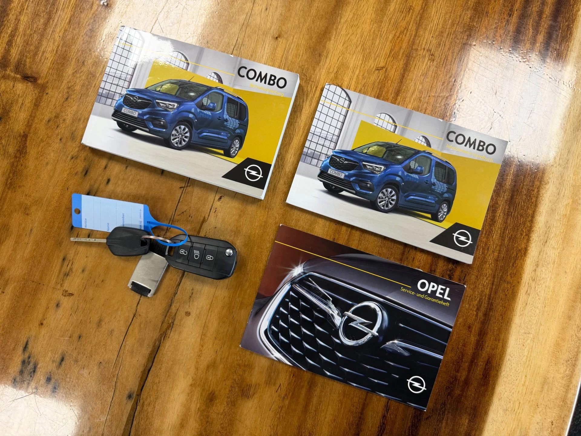 Hoofdafbeelding Opel Combo