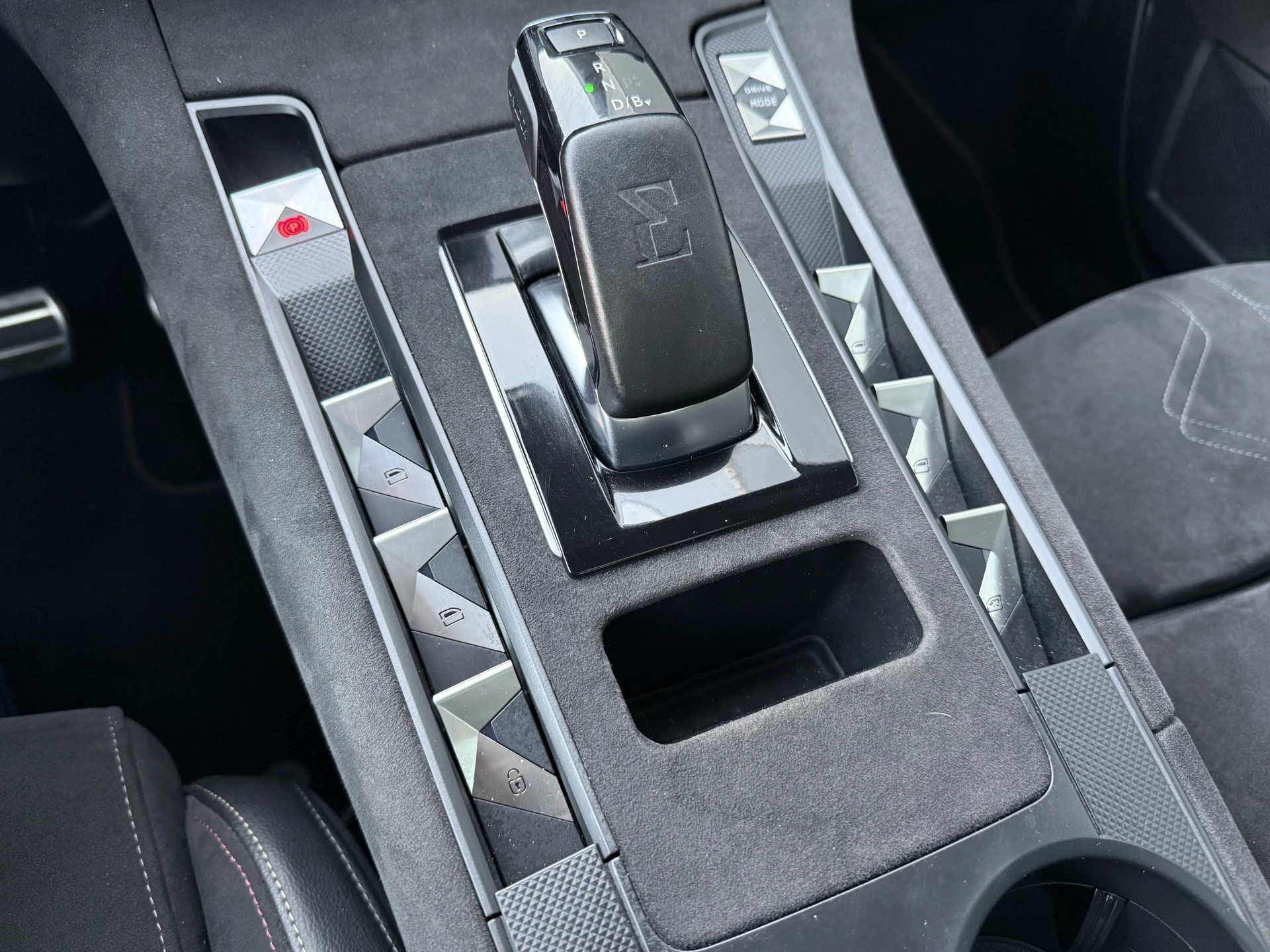 Hoofdafbeelding DS DS 7