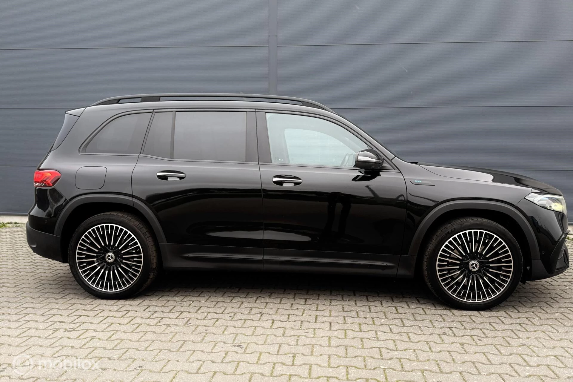 Hoofdafbeelding Mercedes-Benz EQB