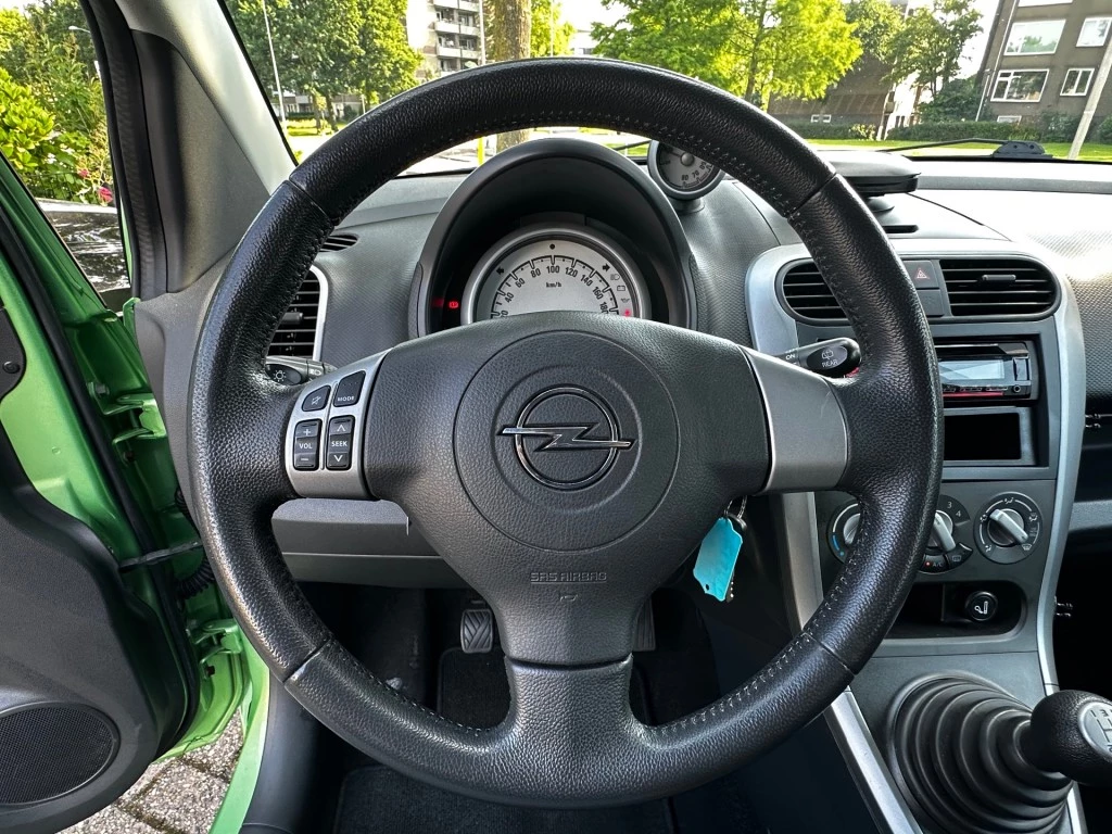 Hoofdafbeelding Opel Agila