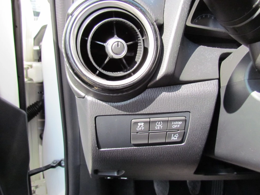Hoofdafbeelding Mazda 2