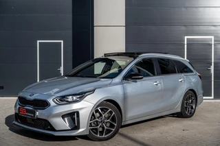Hoofdafbeelding Kia Ceed Sportswagon Kia Ceed Sportswagon 1.4 T-GDi GT-Line Leder|Pano|BOMVOL!