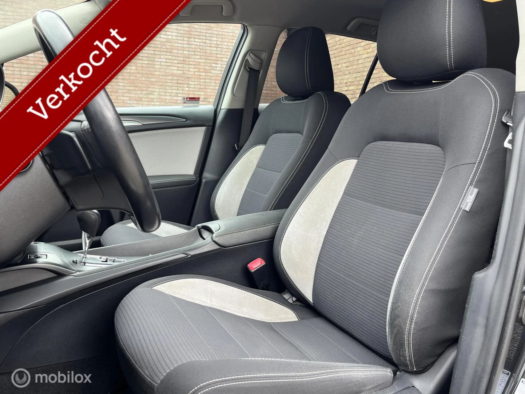 Hoofdafbeelding Toyota Avensis