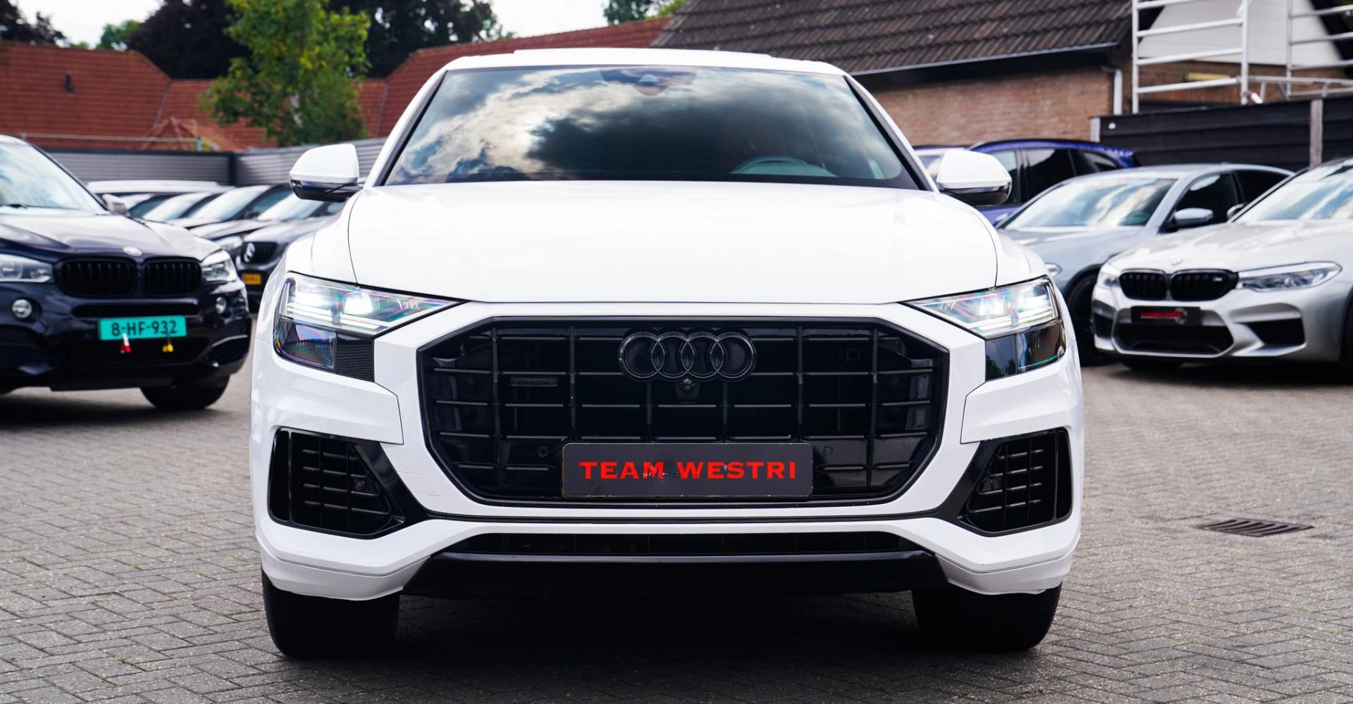 Hoofdafbeelding Audi Q8