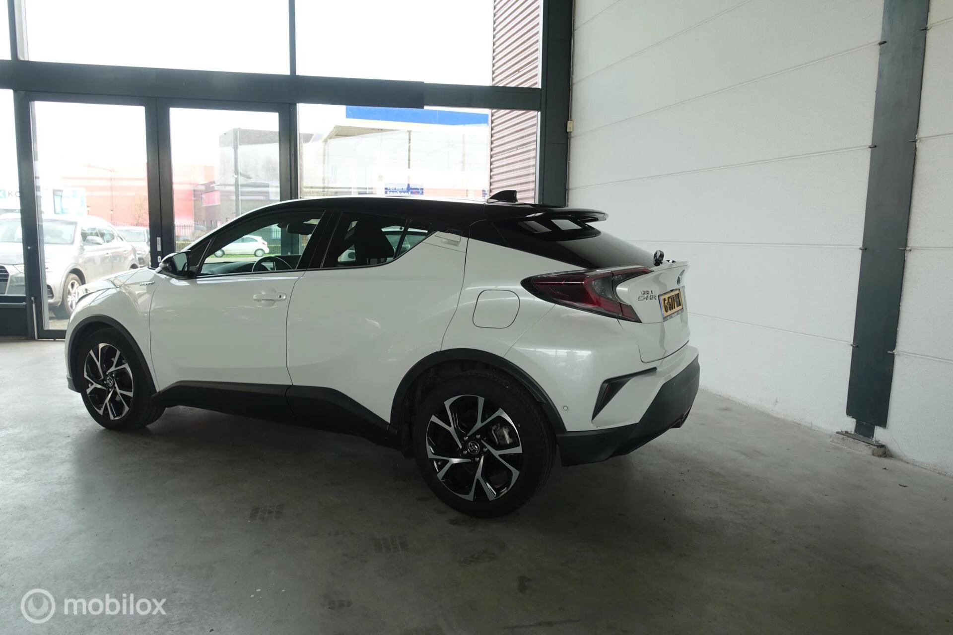 Hoofdafbeelding Toyota C-HR