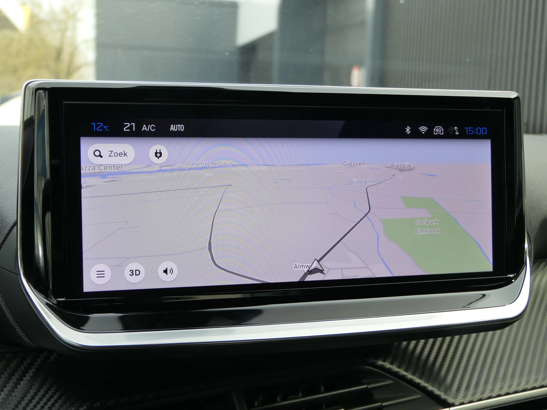 Hoofdafbeelding Peugeot e-2008