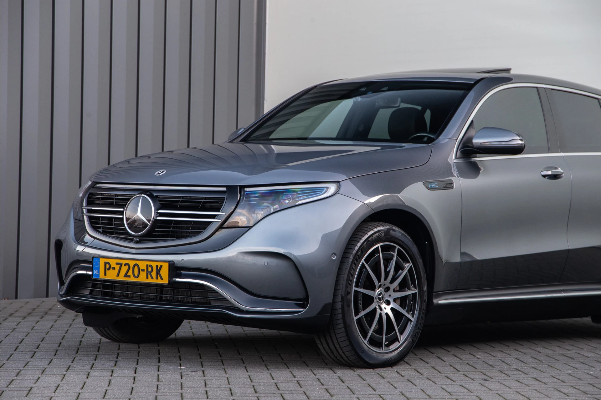 Hoofdafbeelding Mercedes-Benz EQC