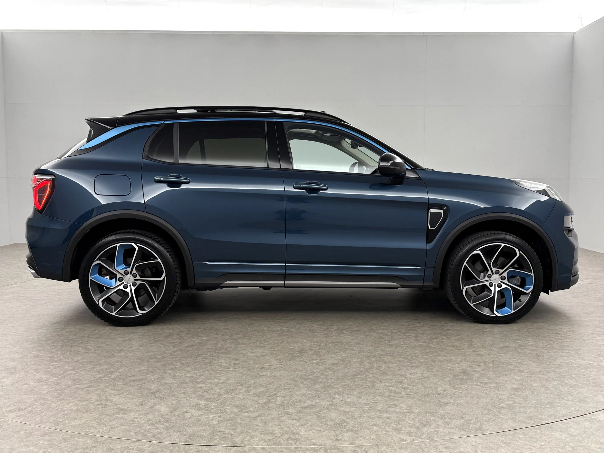 Hoofdafbeelding Lynk & Co 01