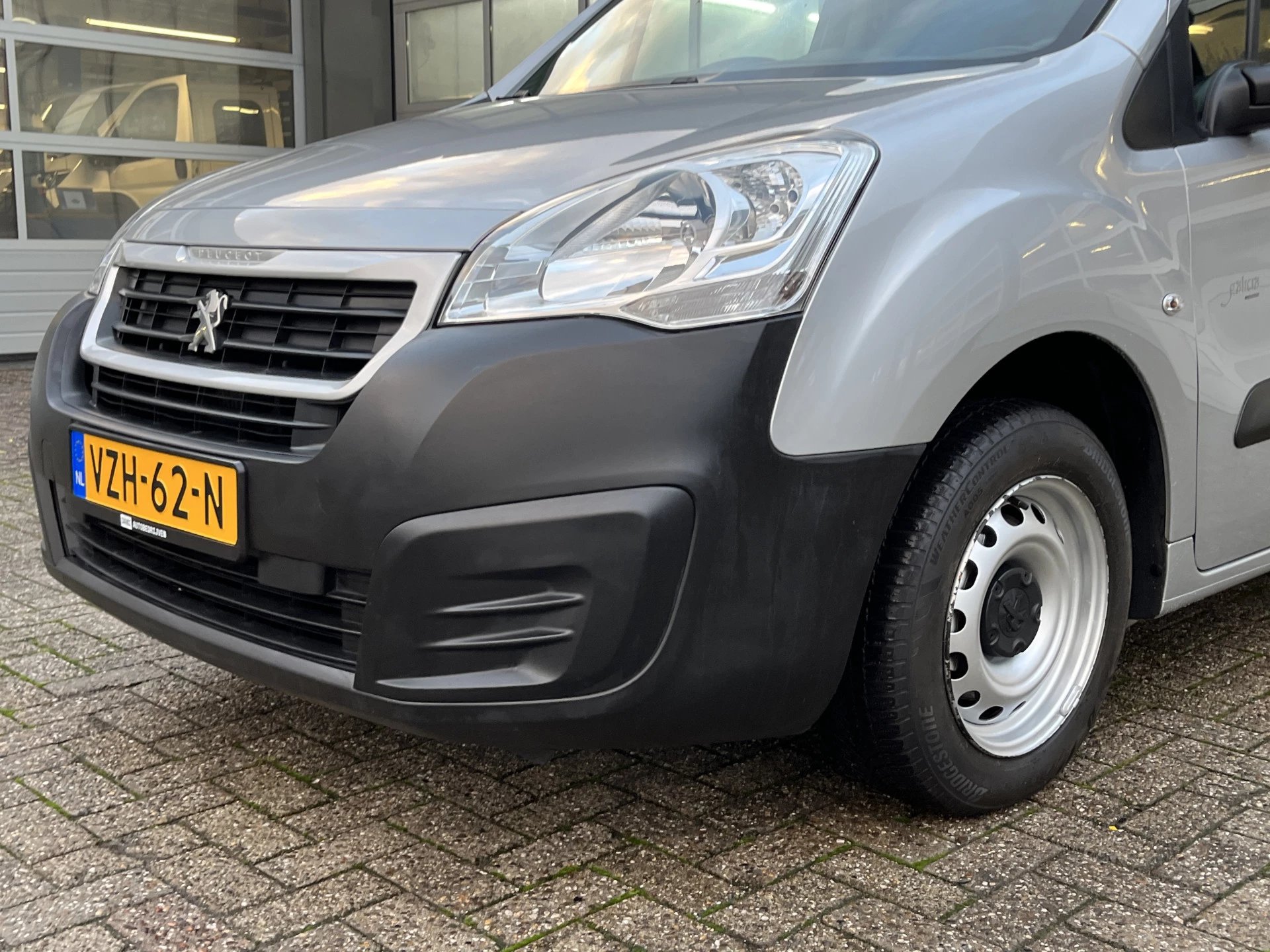 Hoofdafbeelding Peugeot Partner