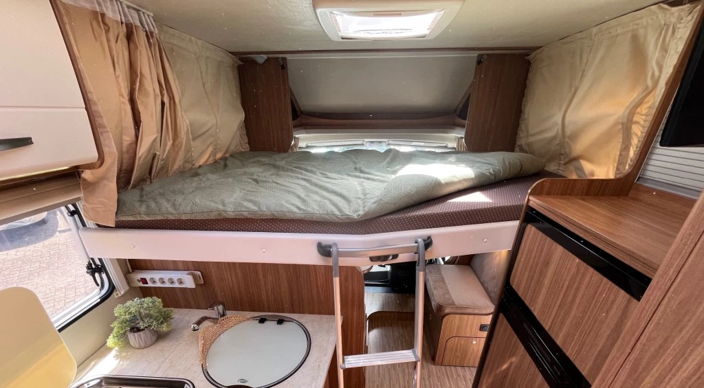 Hoofdafbeelding Carado T 447 Enkele Bedden Hefbed