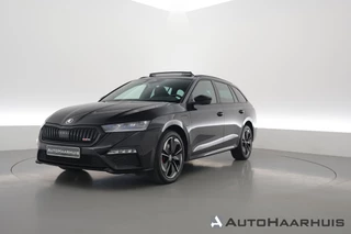 Hoofdafbeelding Škoda Octavia Škoda Octavia 1.4 TSI RS iV PHEV Business | Pano | HUD | Adapt. Cruise | Elek. Trekhaak | Keyless | Stoelverw. | NAV + CarPlay