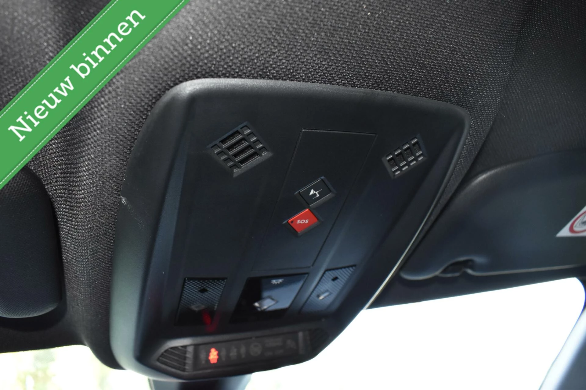 Hoofdafbeelding DS DS 3