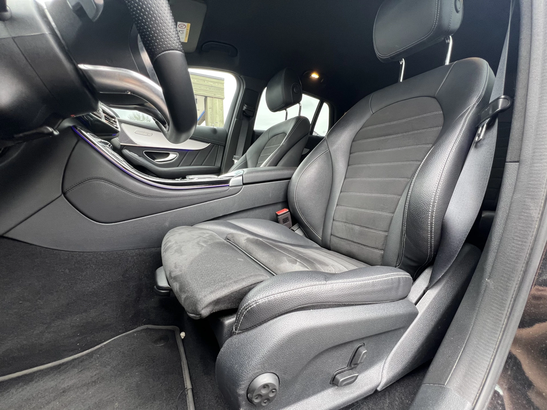 Hoofdafbeelding Mercedes-Benz EQC