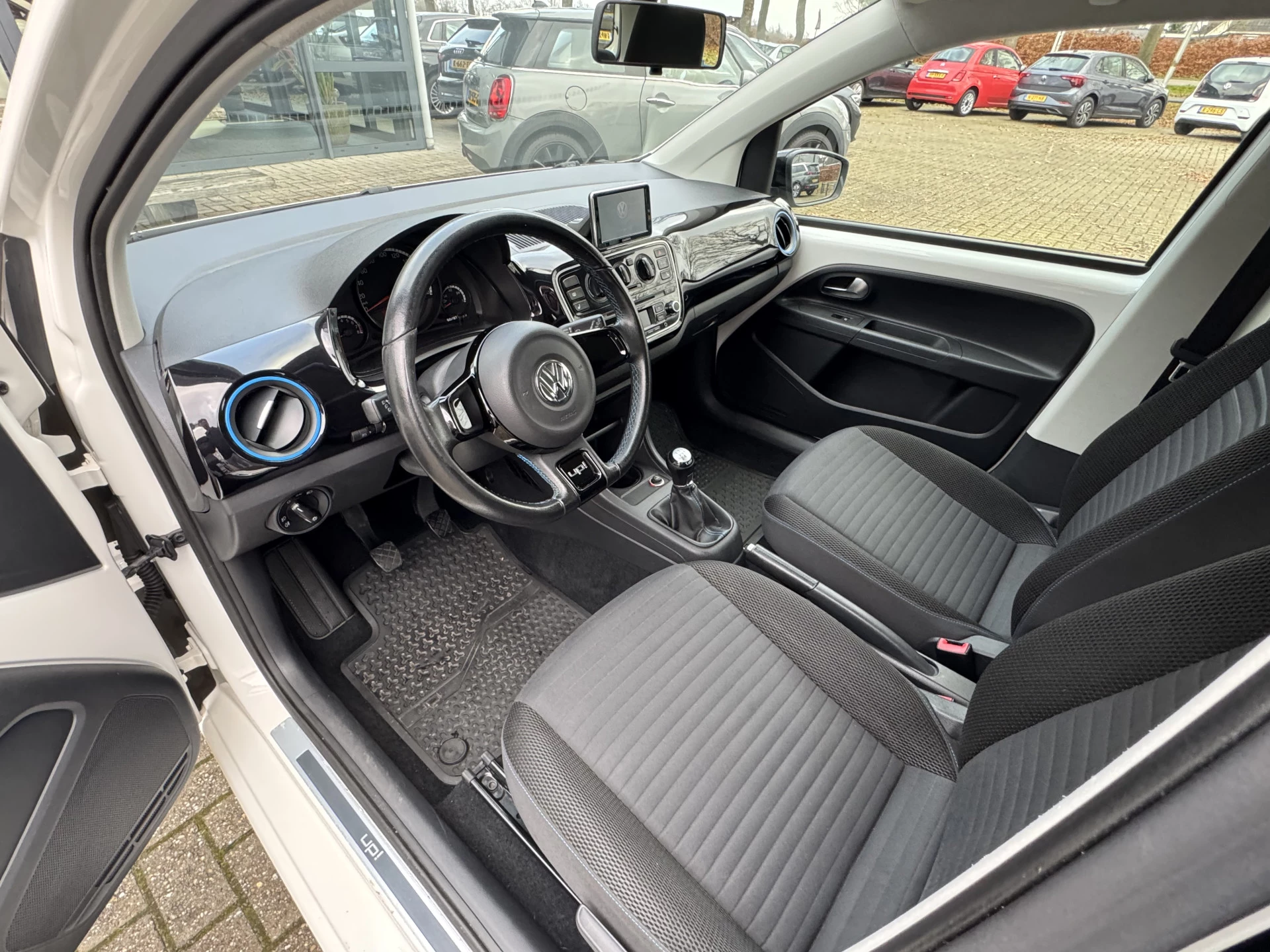 Hoofdafbeelding Volkswagen up!