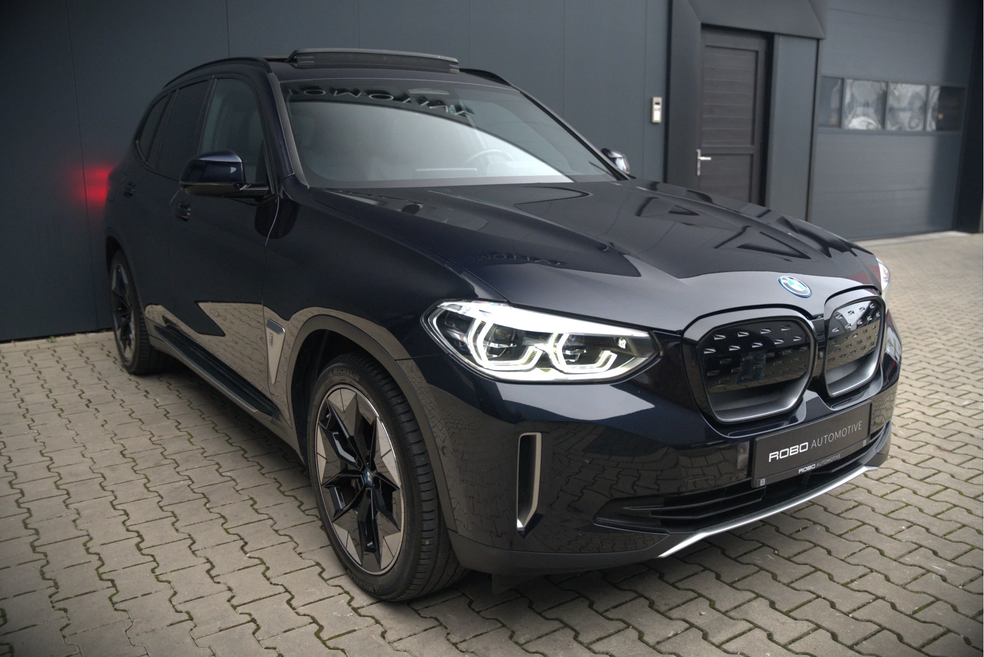 Hoofdafbeelding BMW iX3