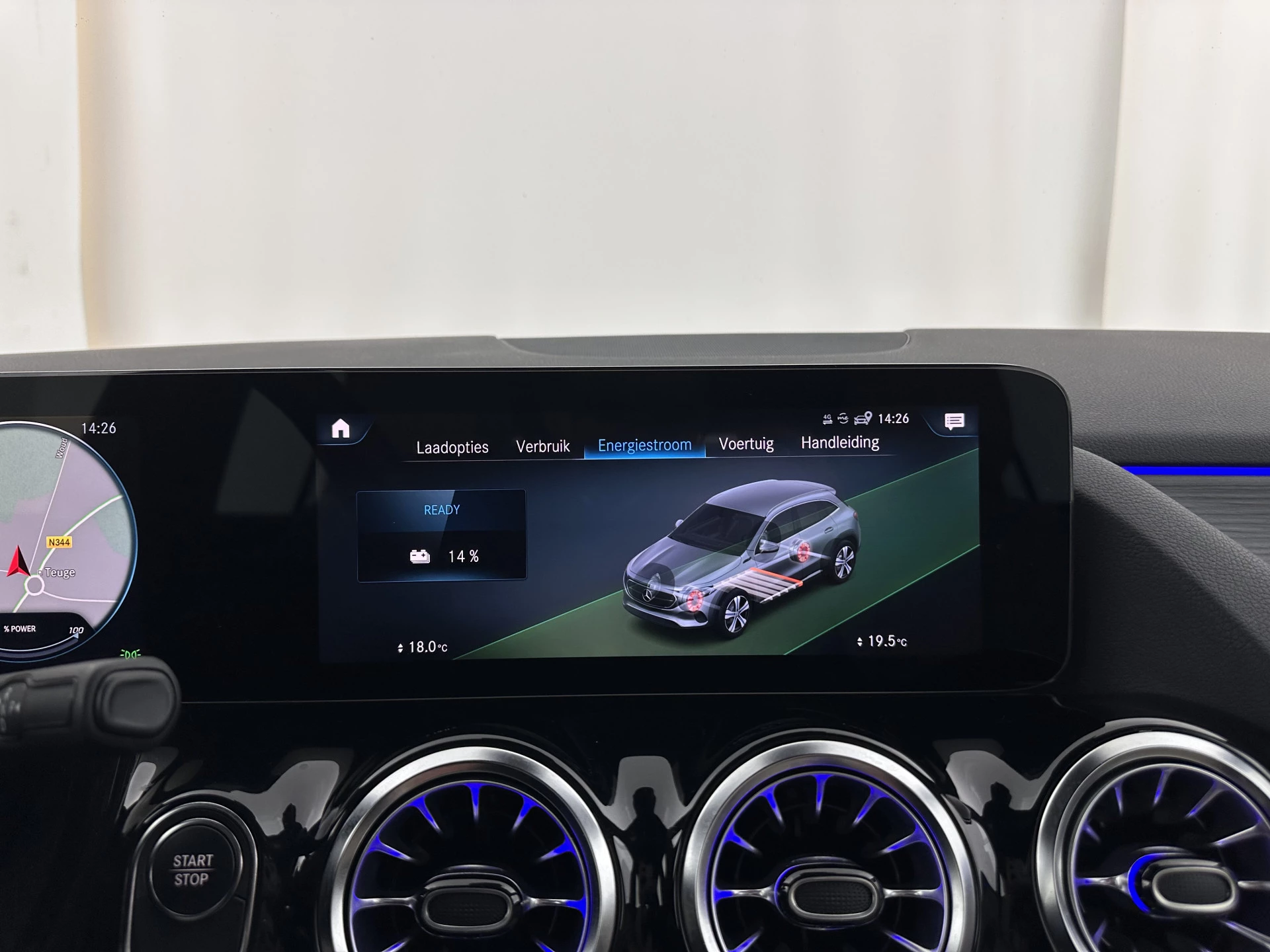 Hoofdafbeelding Mercedes-Benz EQA