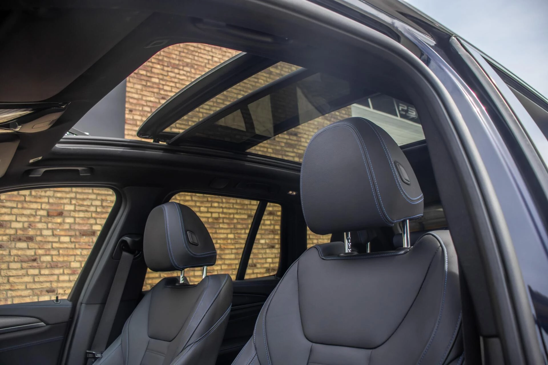 Hoofdafbeelding BMW iX3