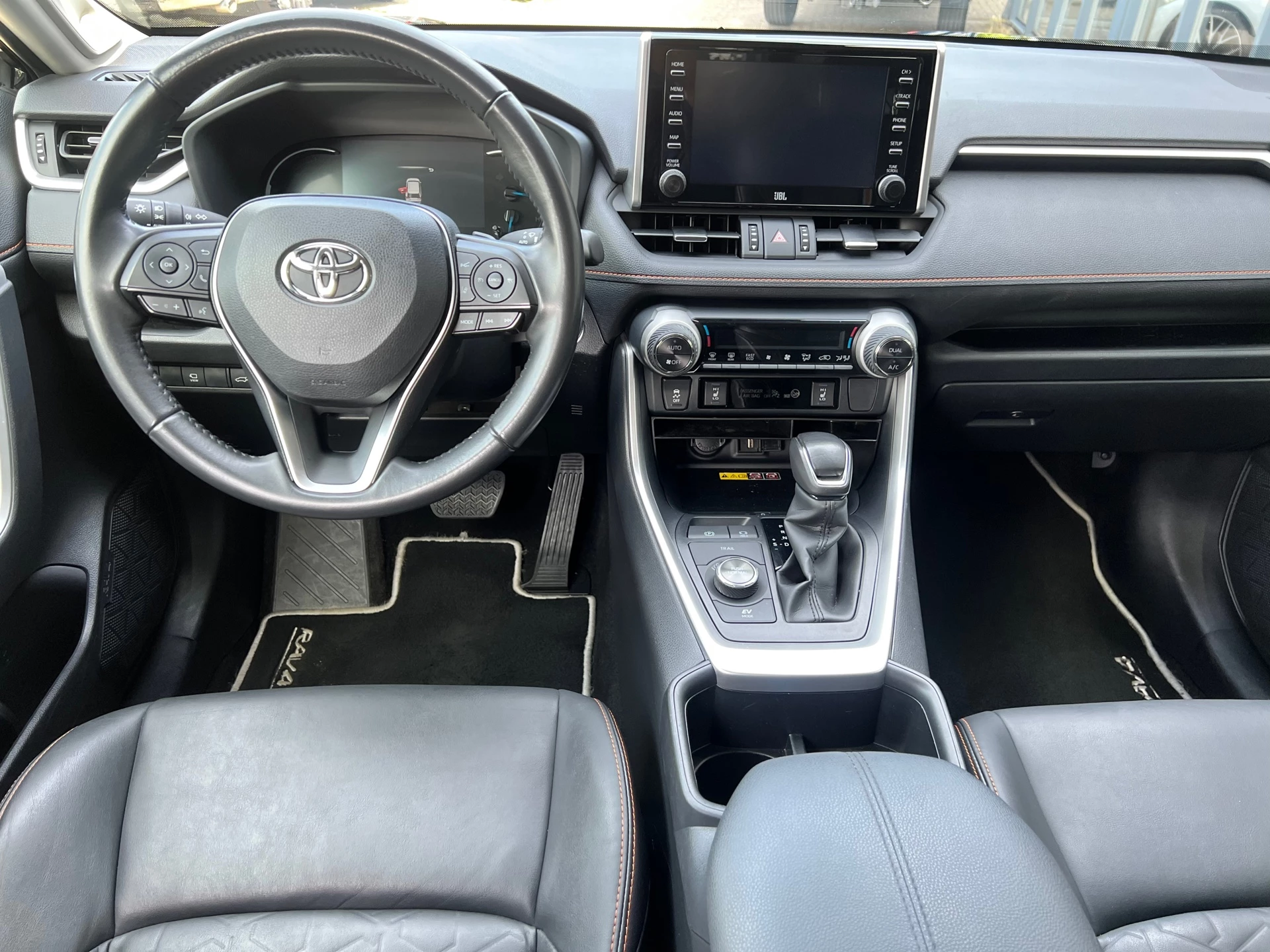 Hoofdafbeelding Toyota RAV4