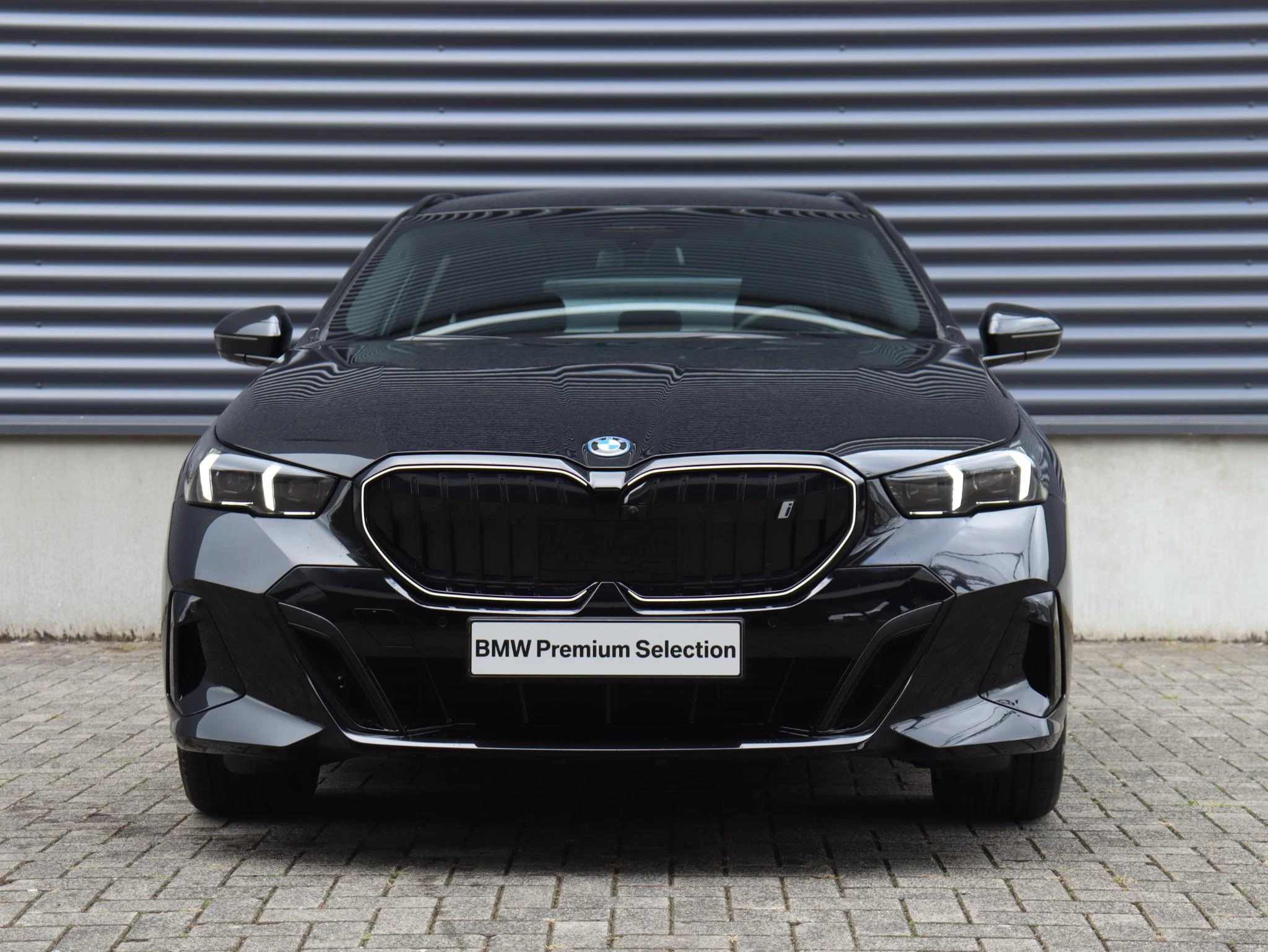 Hoofdafbeelding BMW i5