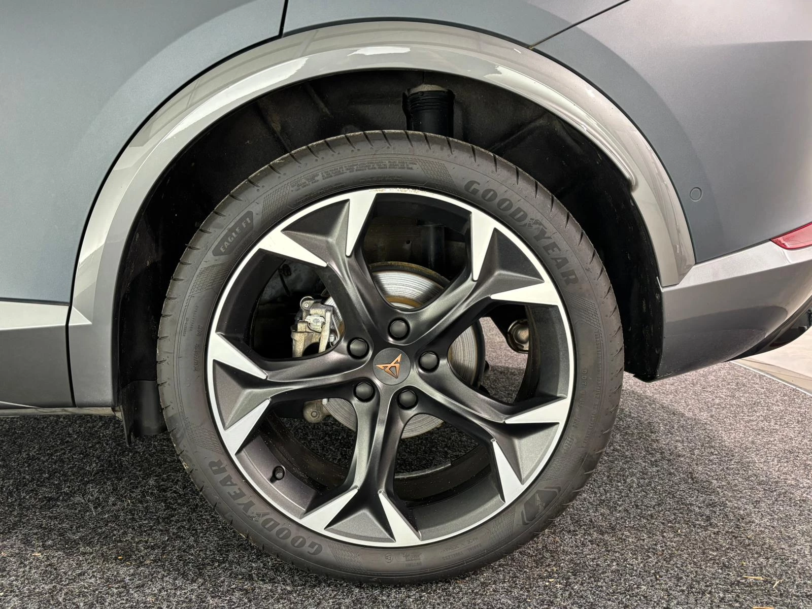 Hoofdafbeelding CUPRA Formentor