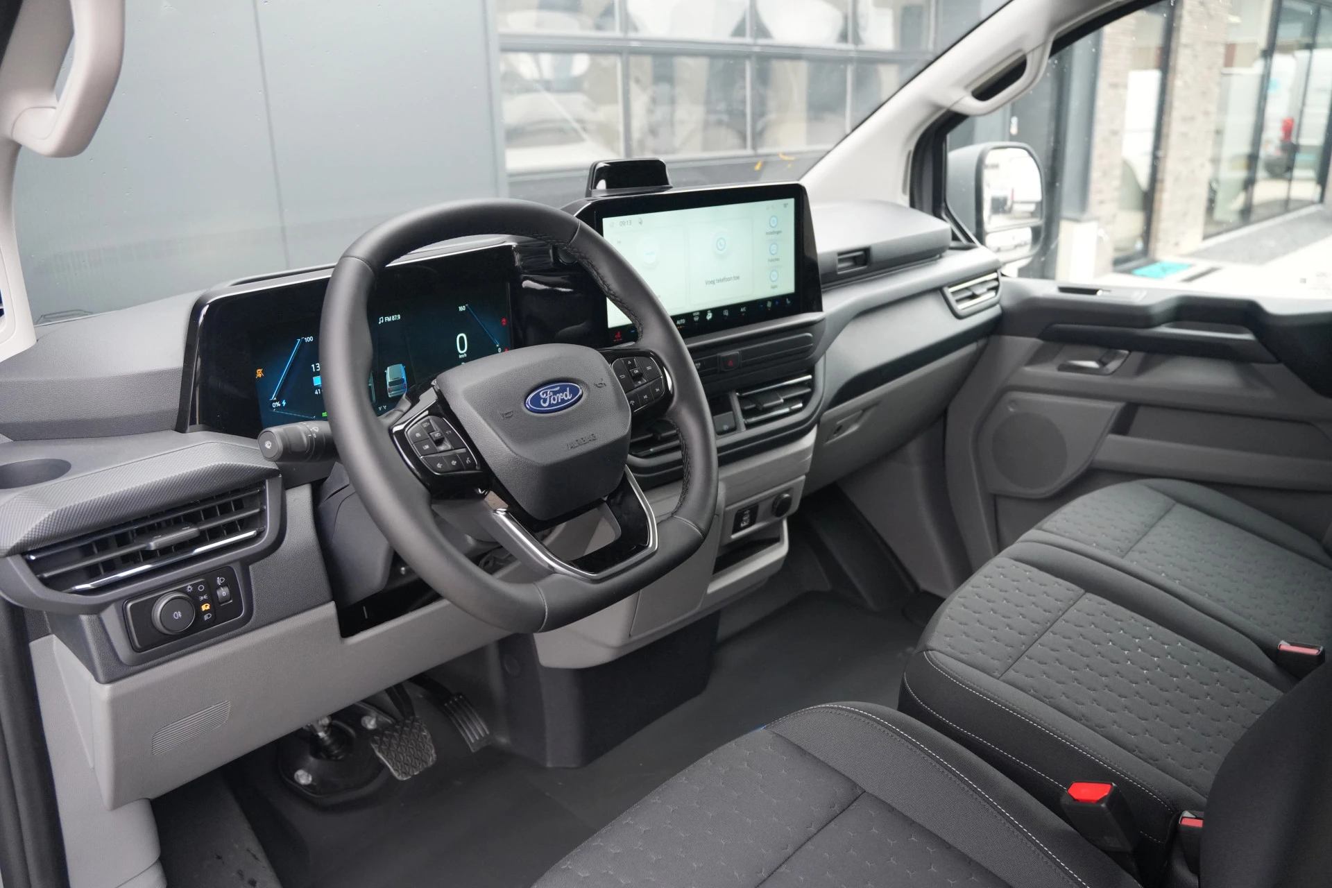 Hoofdafbeelding Ford E-Transit Custom