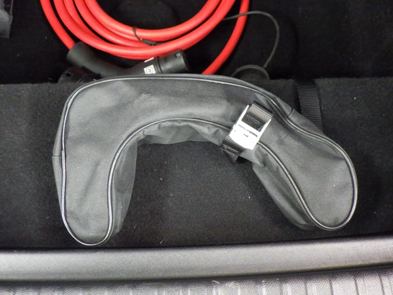 Hoofdafbeelding Peugeot e-3008