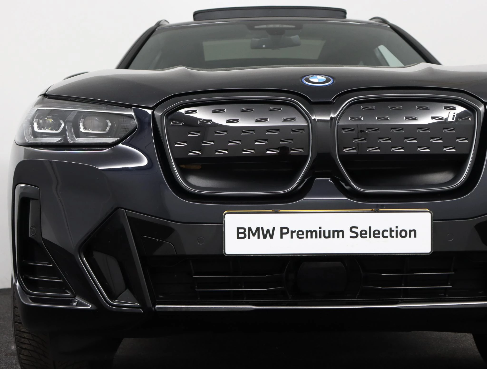 Hoofdafbeelding BMW iX3