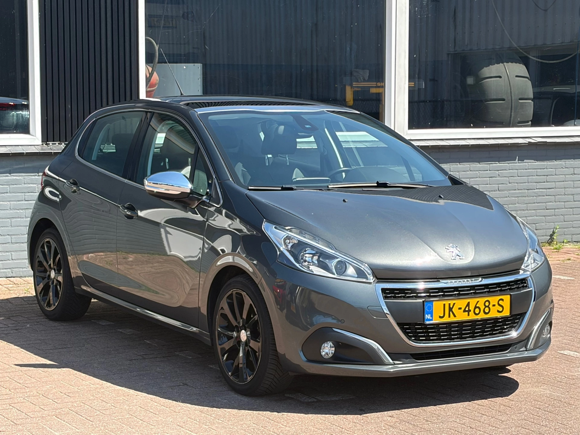 Hoofdafbeelding Peugeot 208