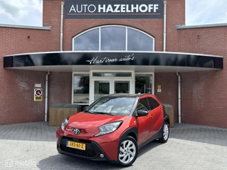 Toyota Aygo X 1.0 VVT-i MT Envy met 15.515 km | Clima | Two tone lak | LM Velgen | Camera | Keyless | St