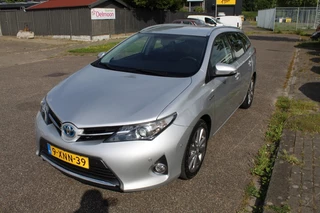 Hoofdafbeelding Toyota Auris Toyota Auris 1.8 HYBRID EXECUTIVE