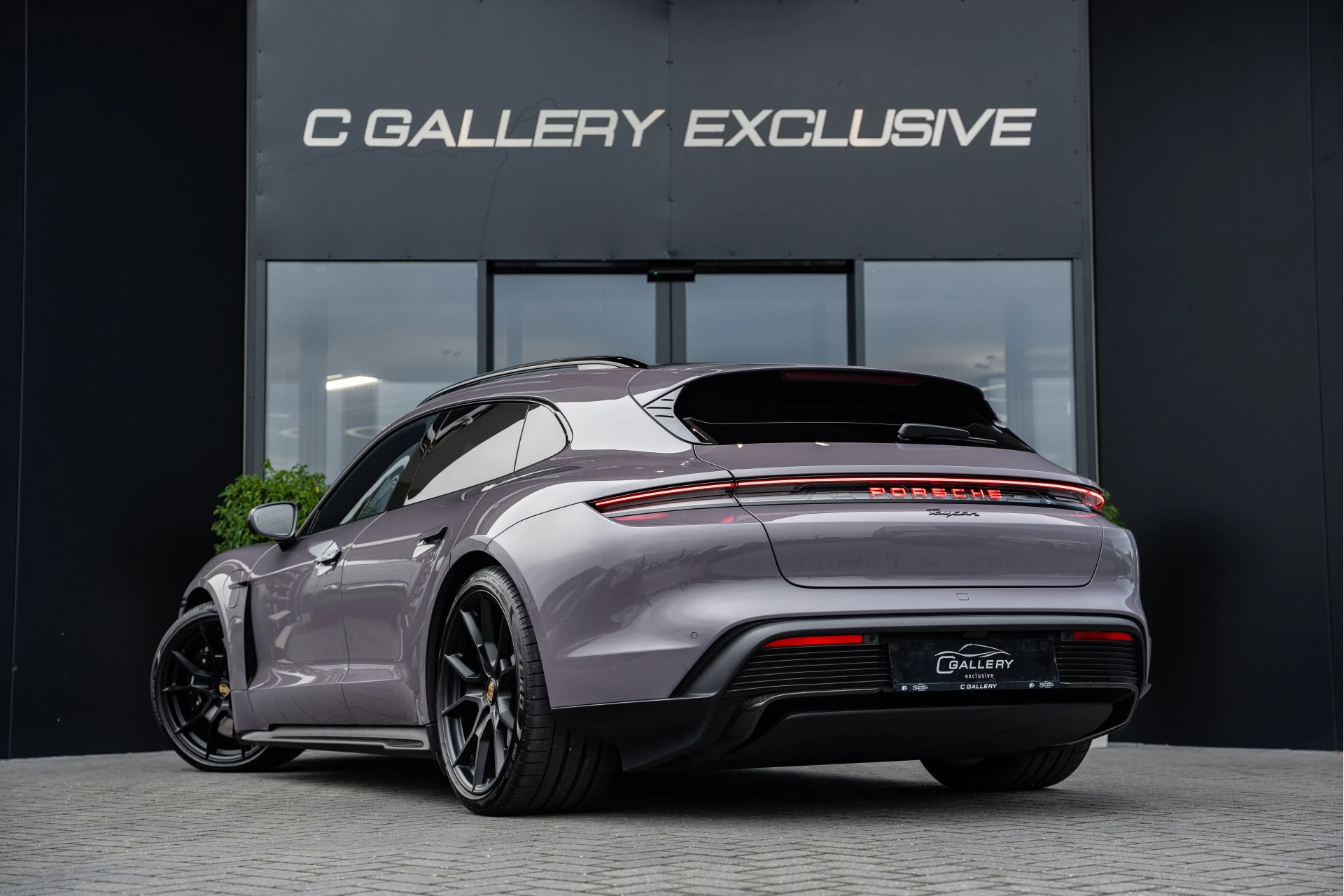 Hoofdafbeelding Porsche Taycan