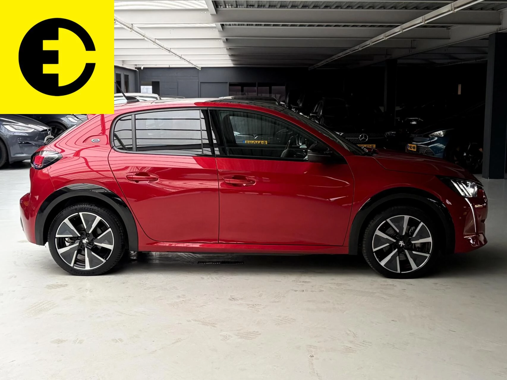 Hoofdafbeelding Peugeot e-208