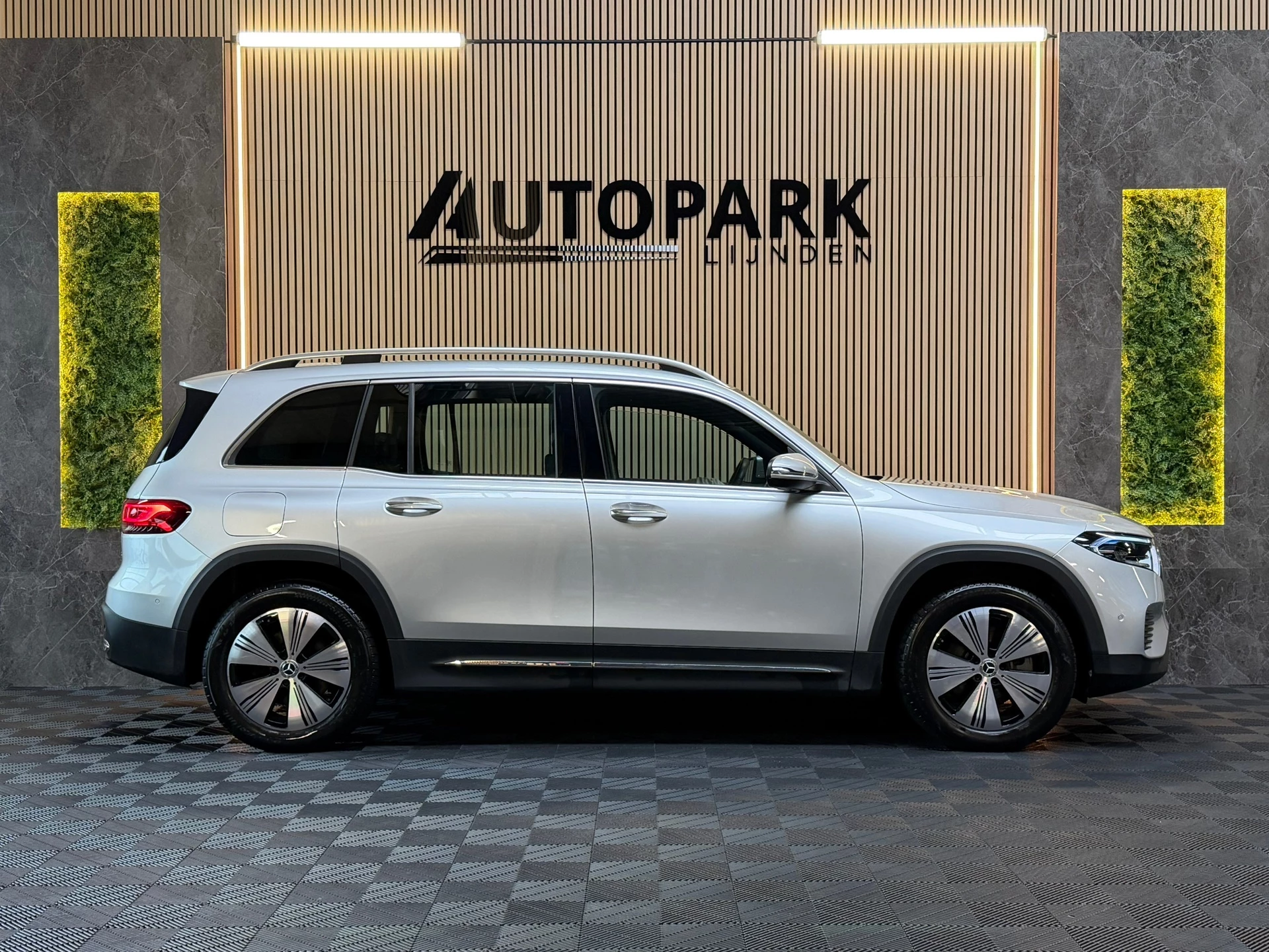 Hoofdafbeelding Mercedes-Benz EQB