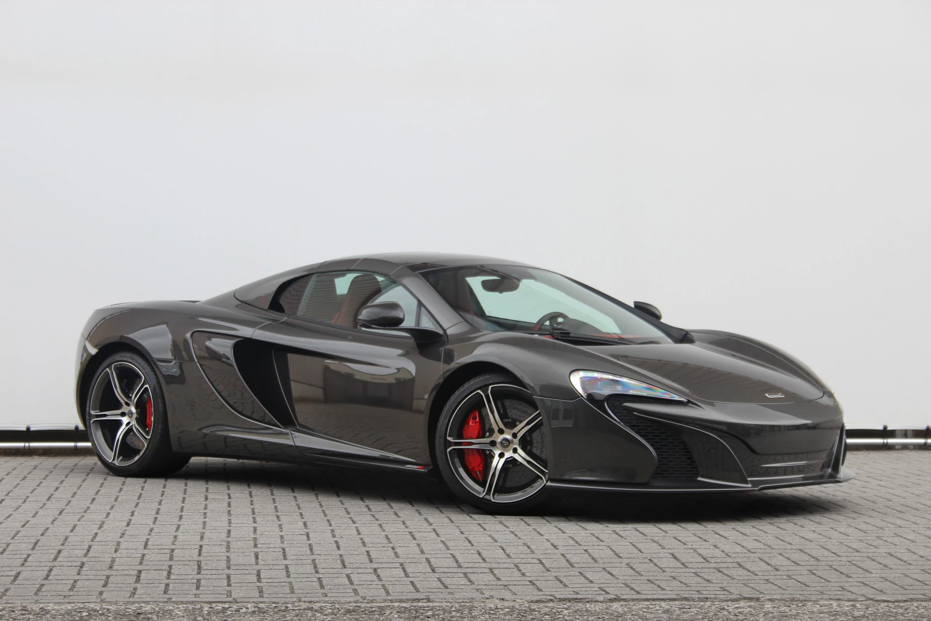 Hoofdafbeelding McLaren 650S