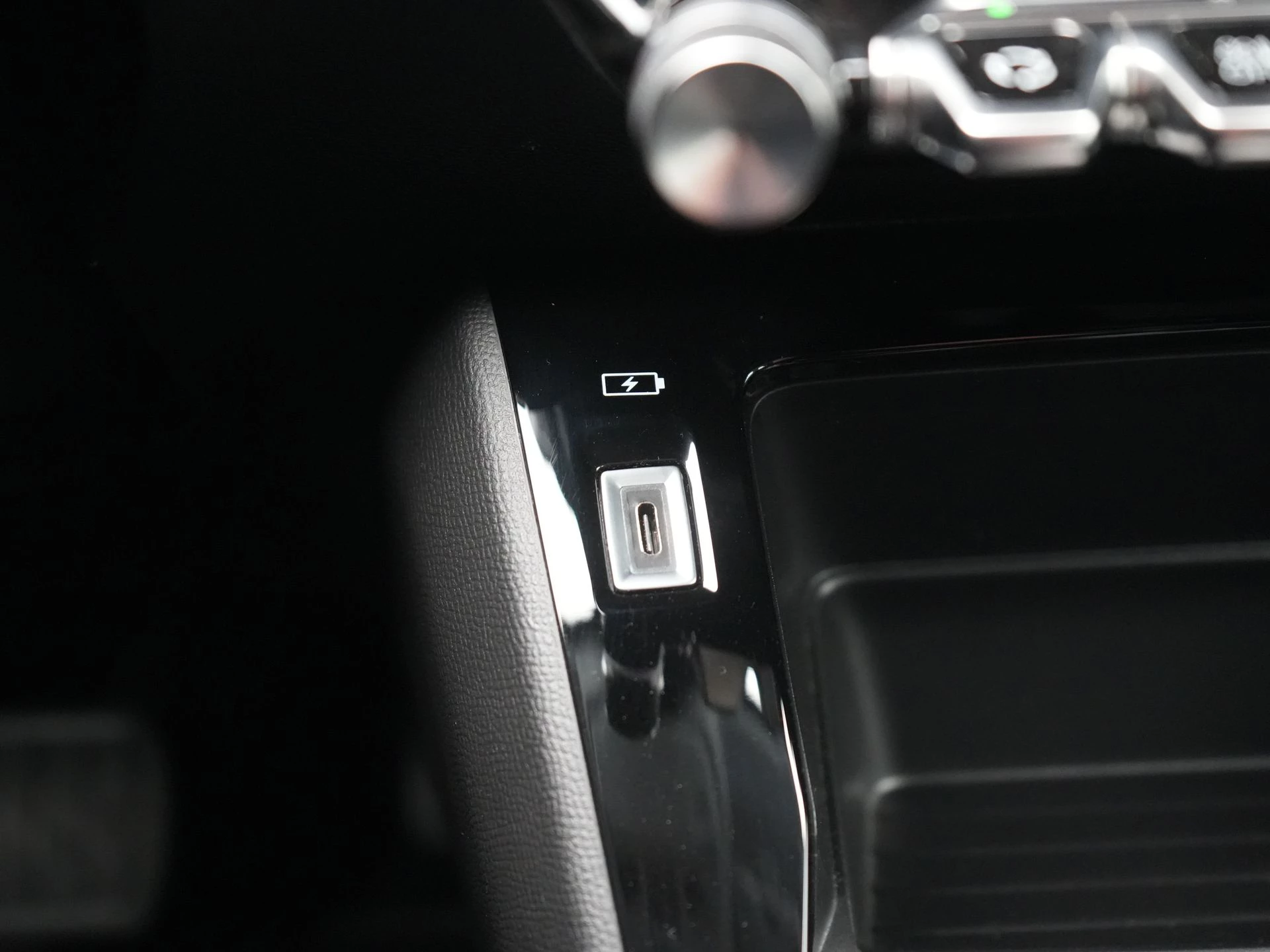 Hoofdafbeelding Peugeot e-208