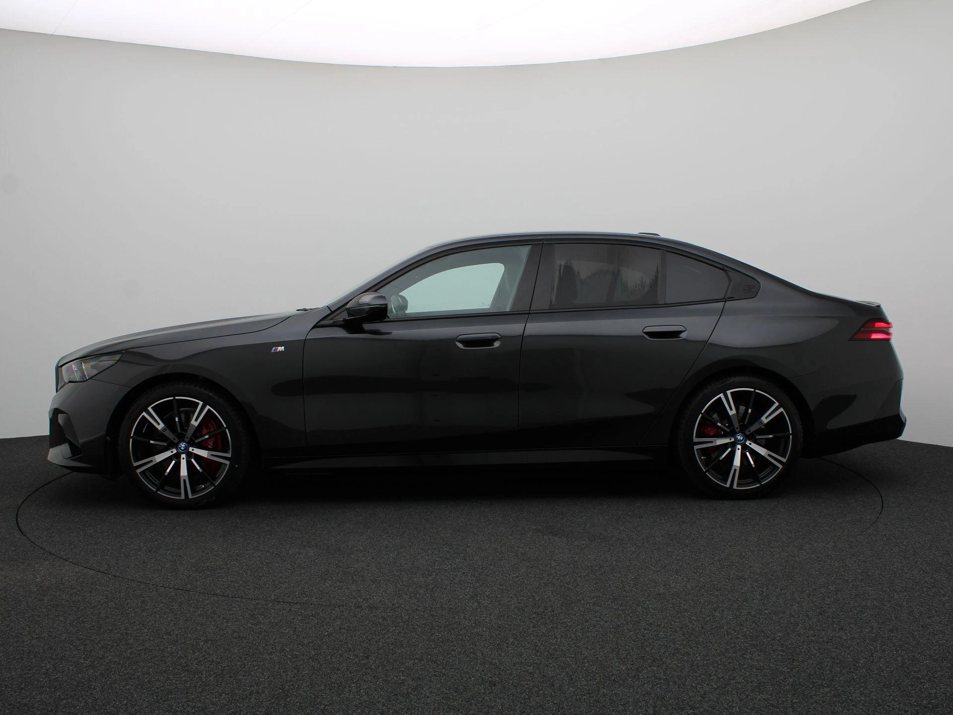 Hoofdafbeelding BMW i5