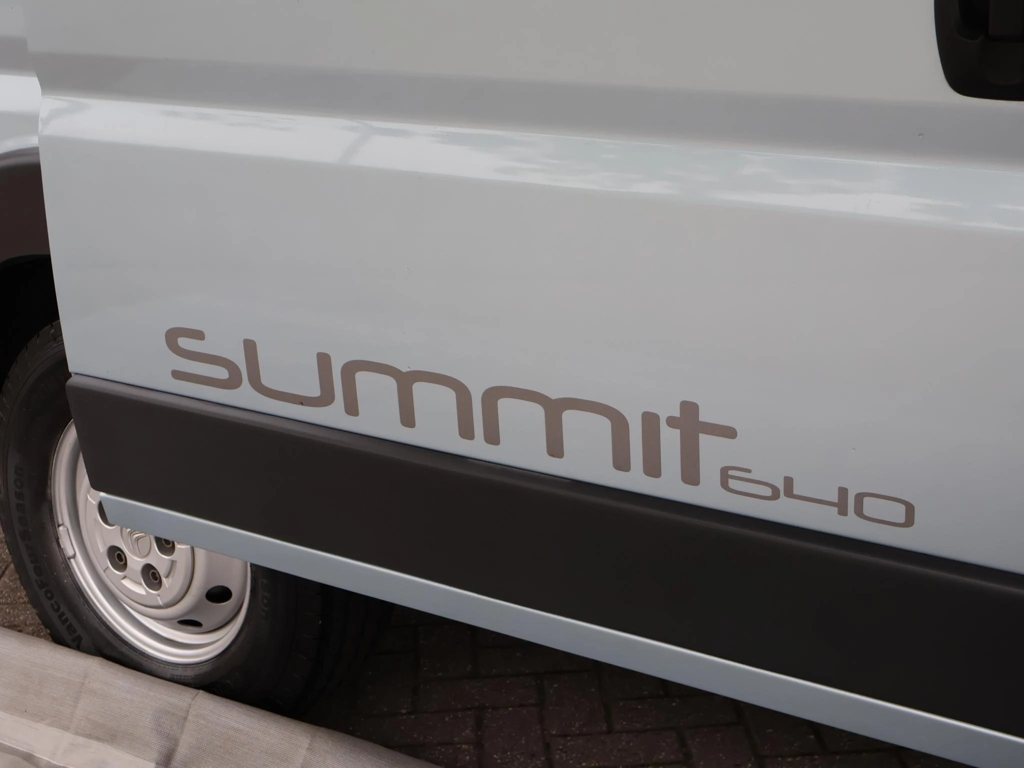 Hoofdafbeelding Pössl Summit 640