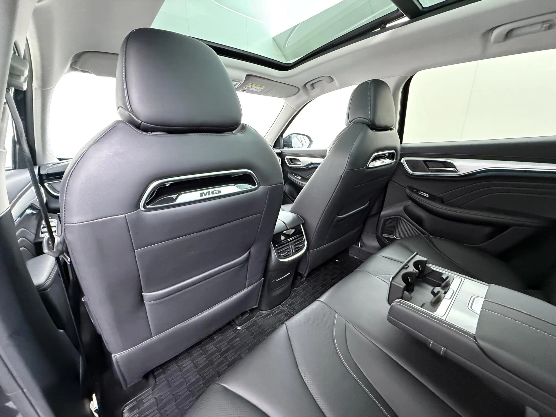 Hoofdafbeelding MG Marvel R