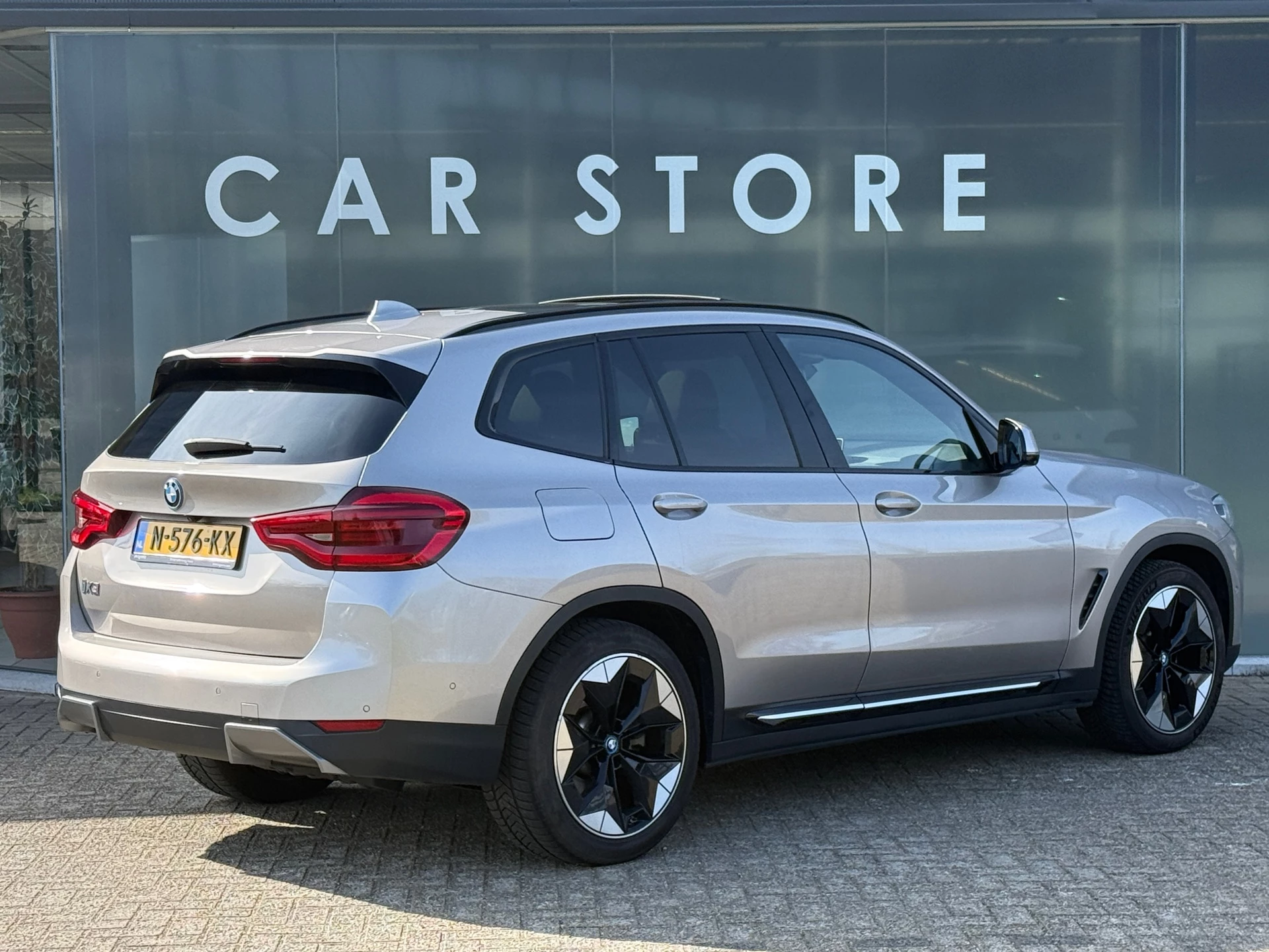 Hoofdafbeelding BMW iX3